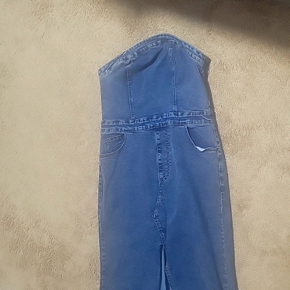 BRAND NEW (out of box) Denim Dress - one piece halter - Picture 9 of 9